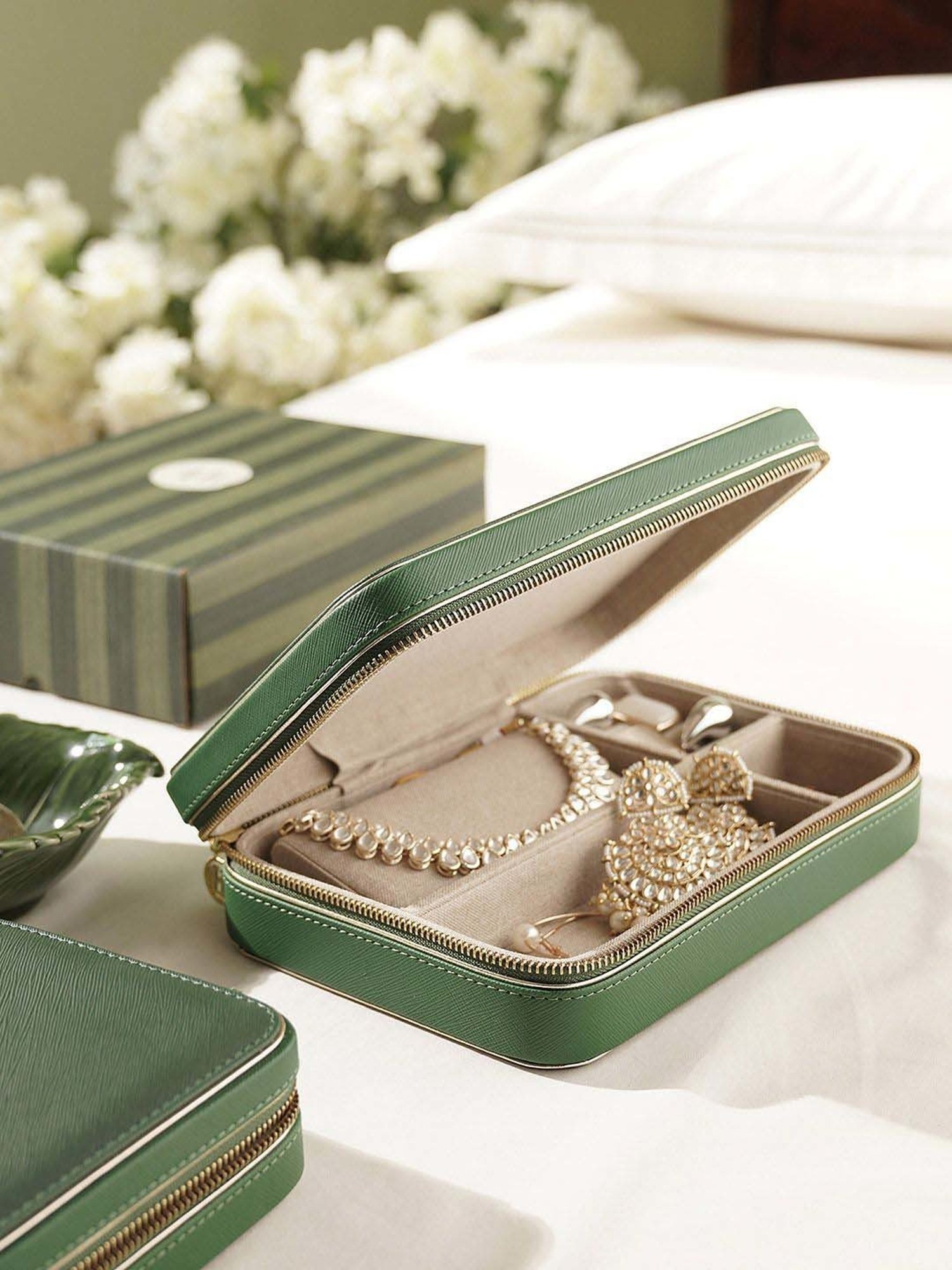 Pure Home and Living Green Mdf Travel Rectangular Jewellery Box