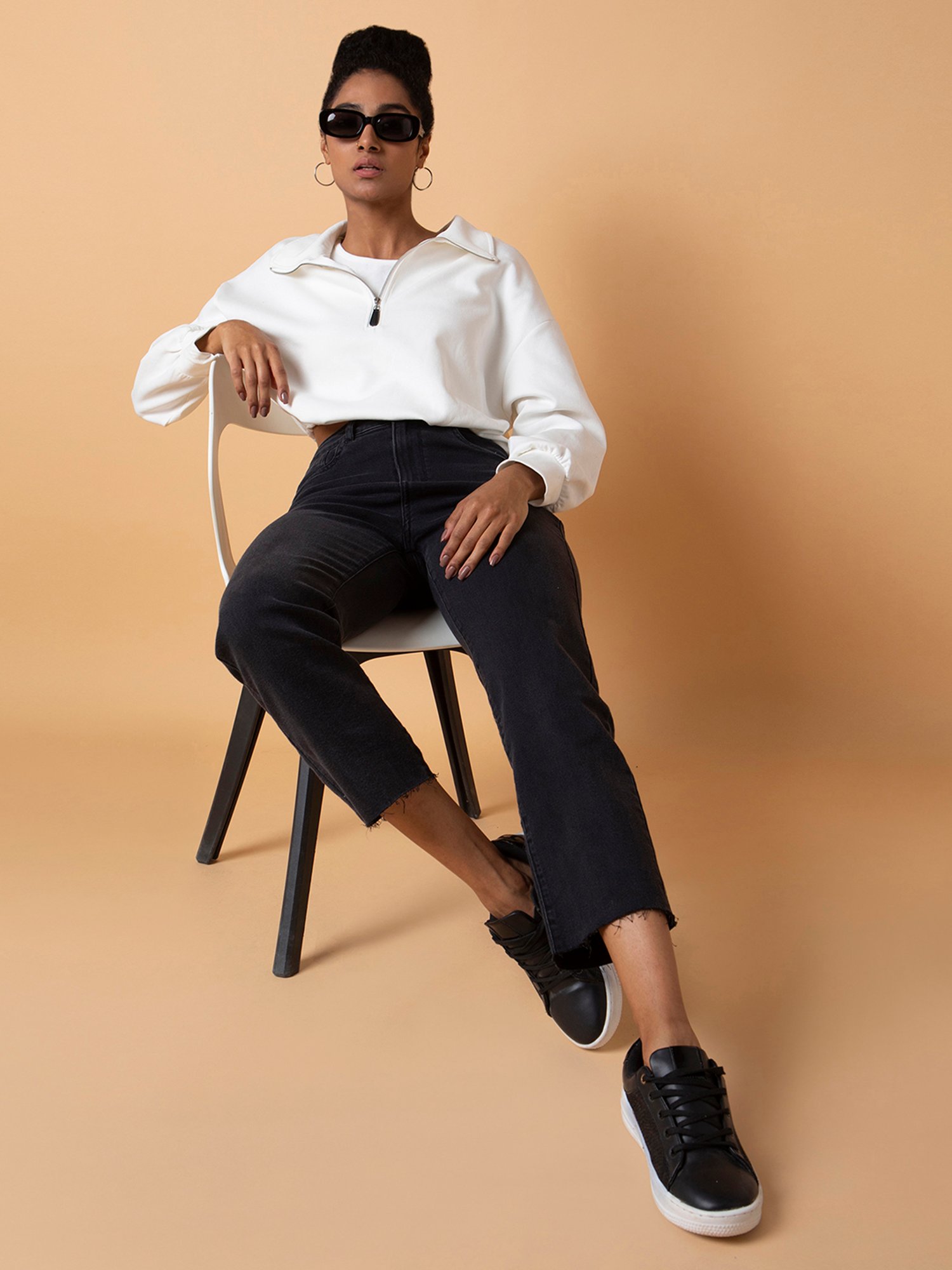 SHOWOFF Off White Relaxed Fit Top With Tank Top