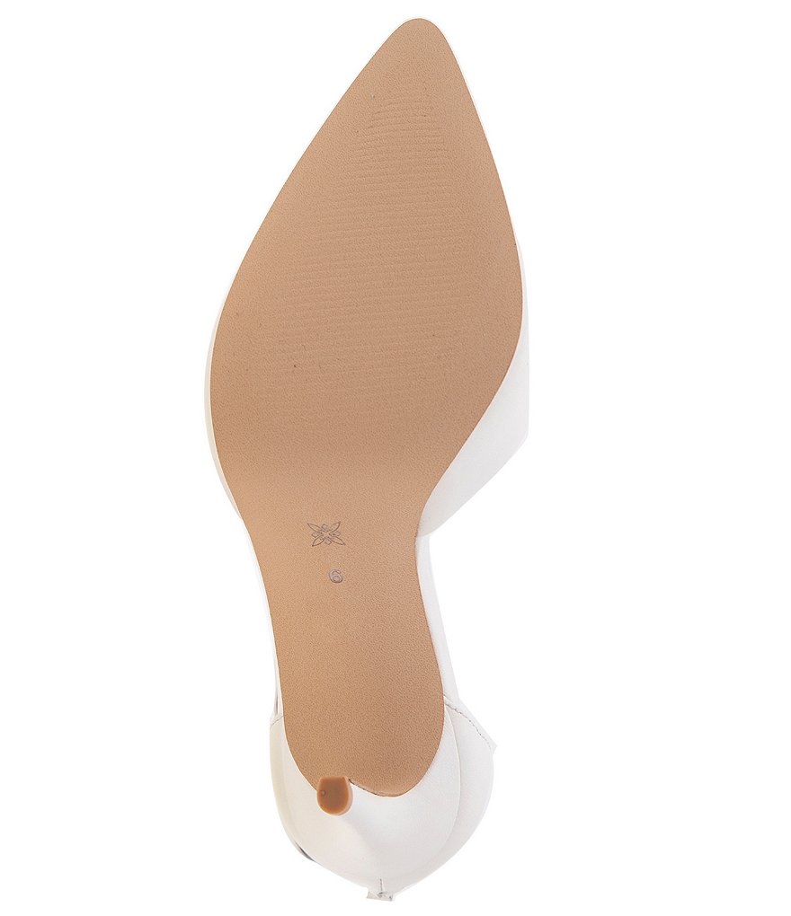 BCBGeneration Haindi Ankle Chain Detail d'Orsay Pumps