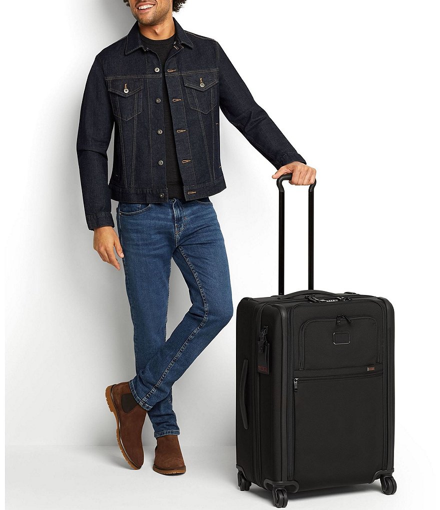 Tumi Alpha 3 Short Trip Expandable 4 Wheeled Packing Case Spinner