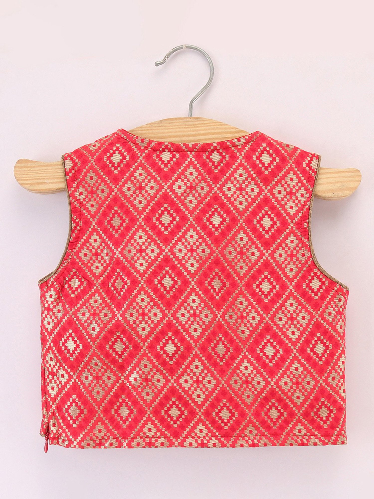 TWISHA Kids Red & Green Self Design Top with Ghagra