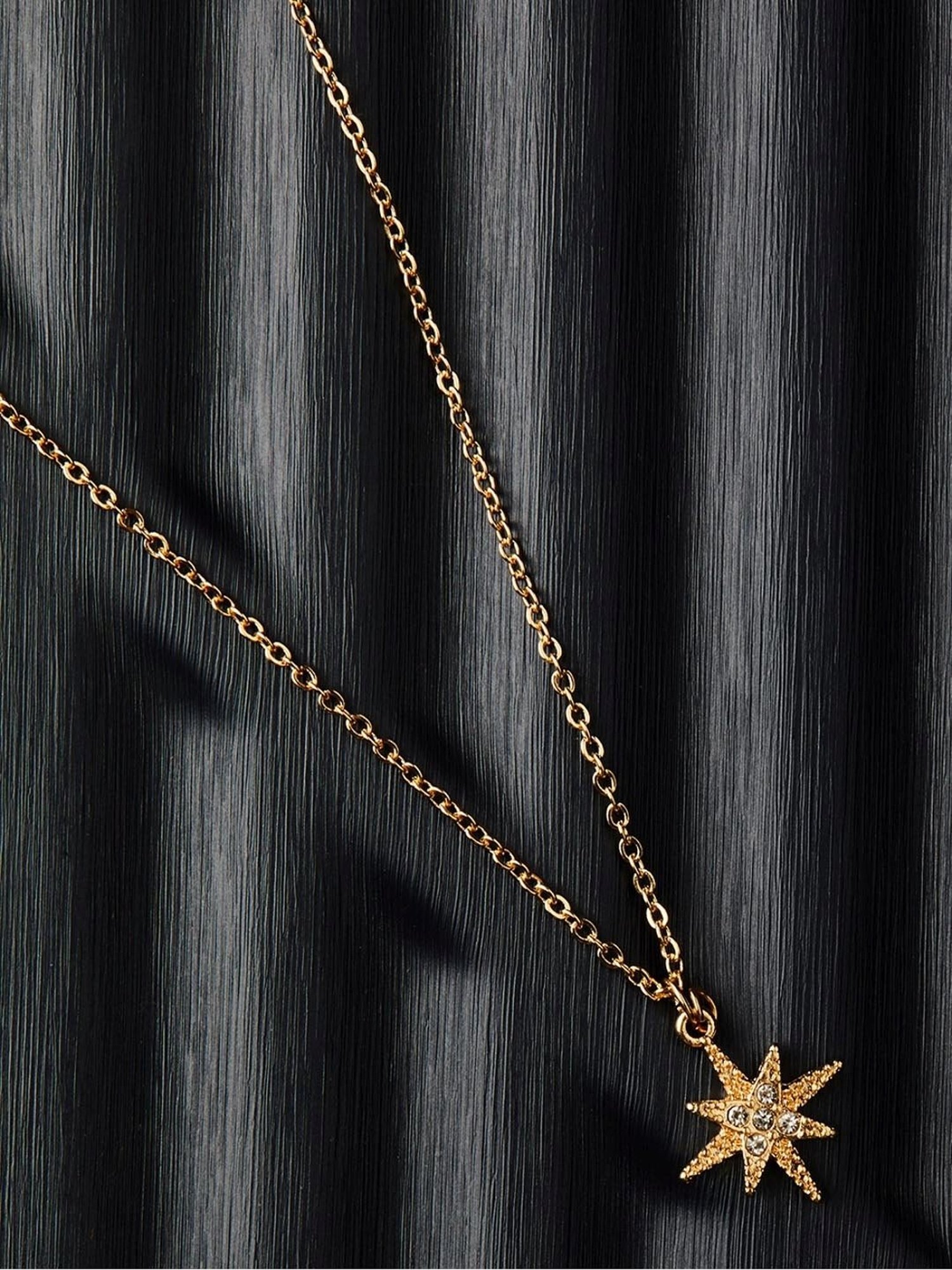 Accessorize London Star Golden Alloy Casual Necklace