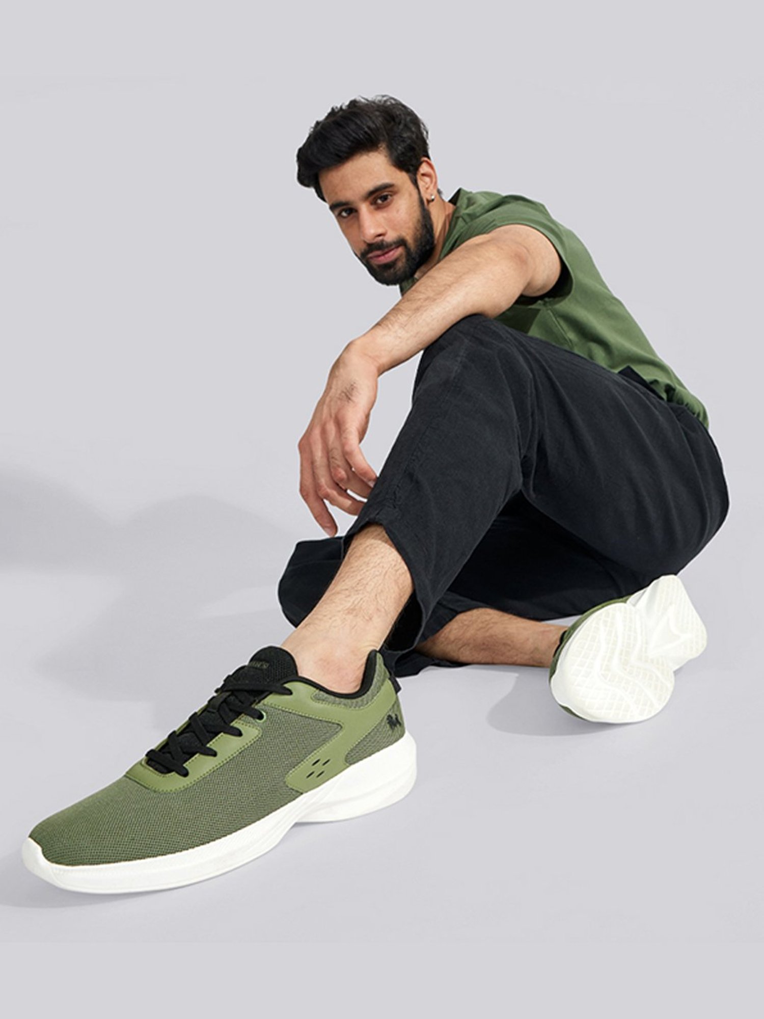 Neemans Men's Olive Running Shoes