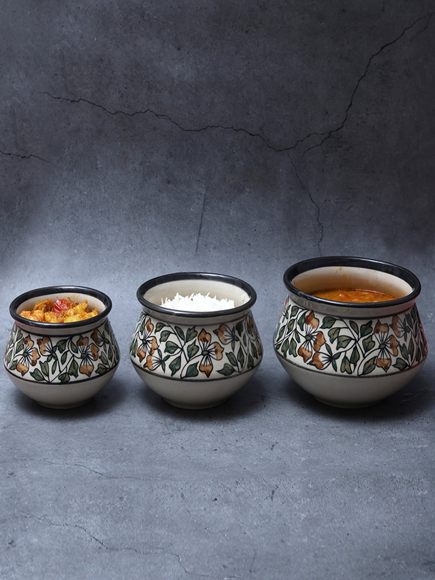 Wonderchef Ebony Hard Anodized Non-stick Biryani Handi with Lid