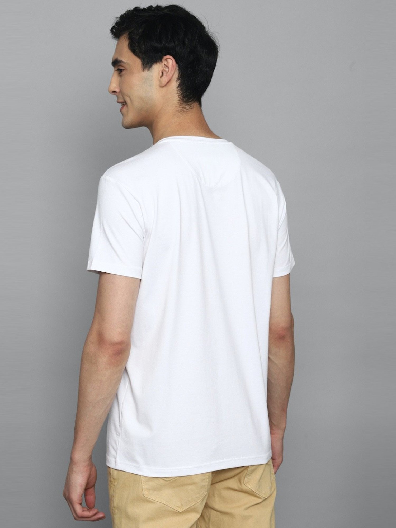 Louis Philippe Sport White Cotton Slim Fit Printed T-Shirt