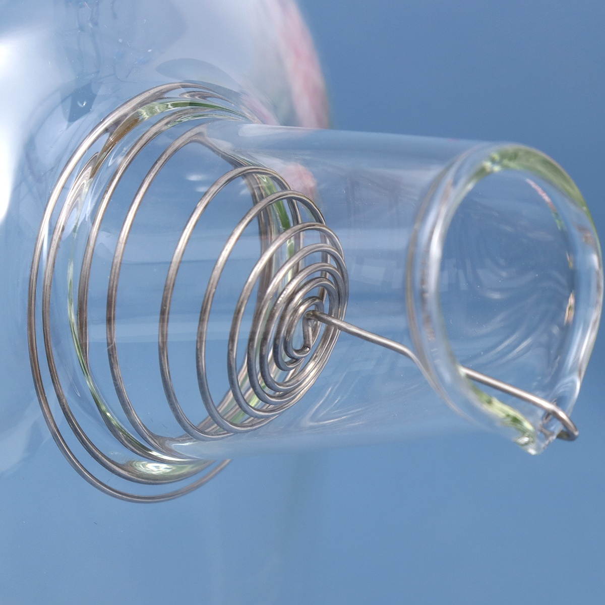 1Pc 1.6L Heat Resistance Glass Water Pot Handheld Filter Glass Kettle Stainless Steel Transparent Juice Water Pot with Large Mouth Bamboo Cover