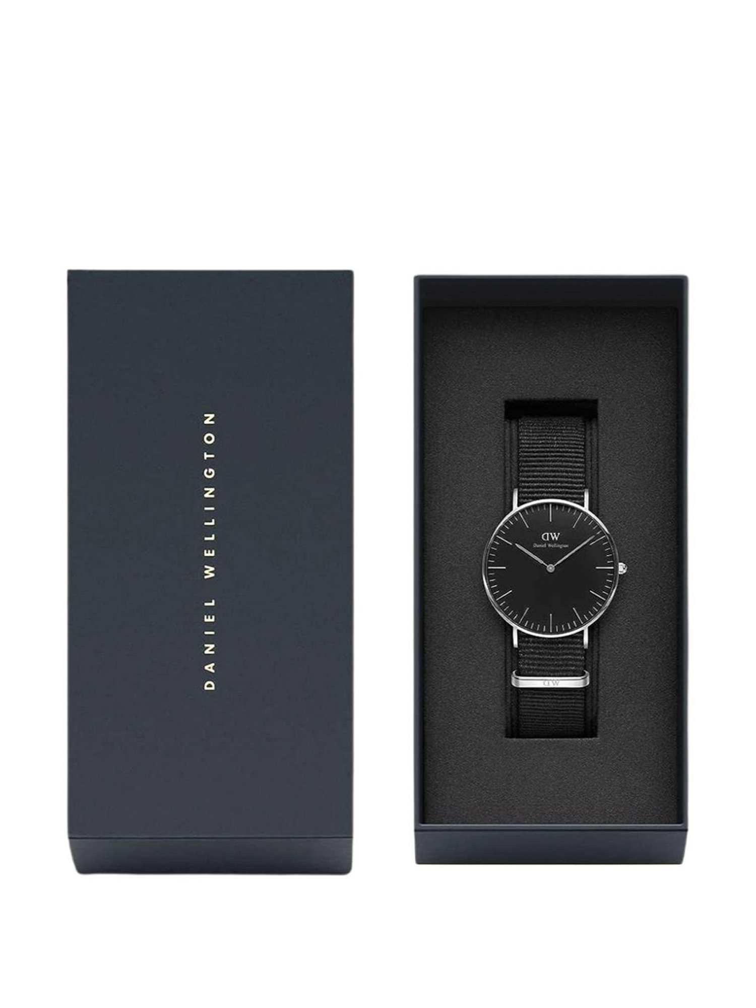 Daniel Wellington DW00100149 Classic Analog Watch for Men