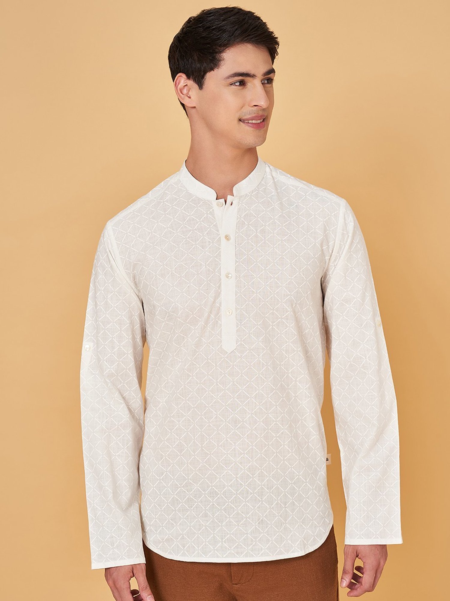 Indus Route By Pantaloons Star White Regular Fit Printed Short Kurta