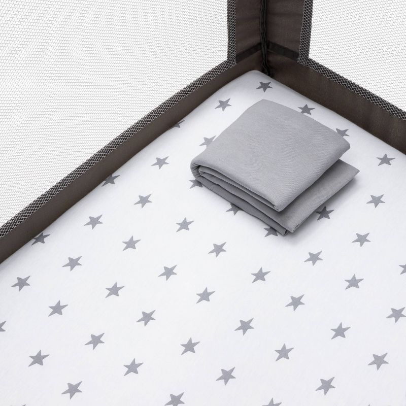 Fitted Playyard Jersey Sheet Scatter Star and Solid Gray - Cloud Island™ 2pk