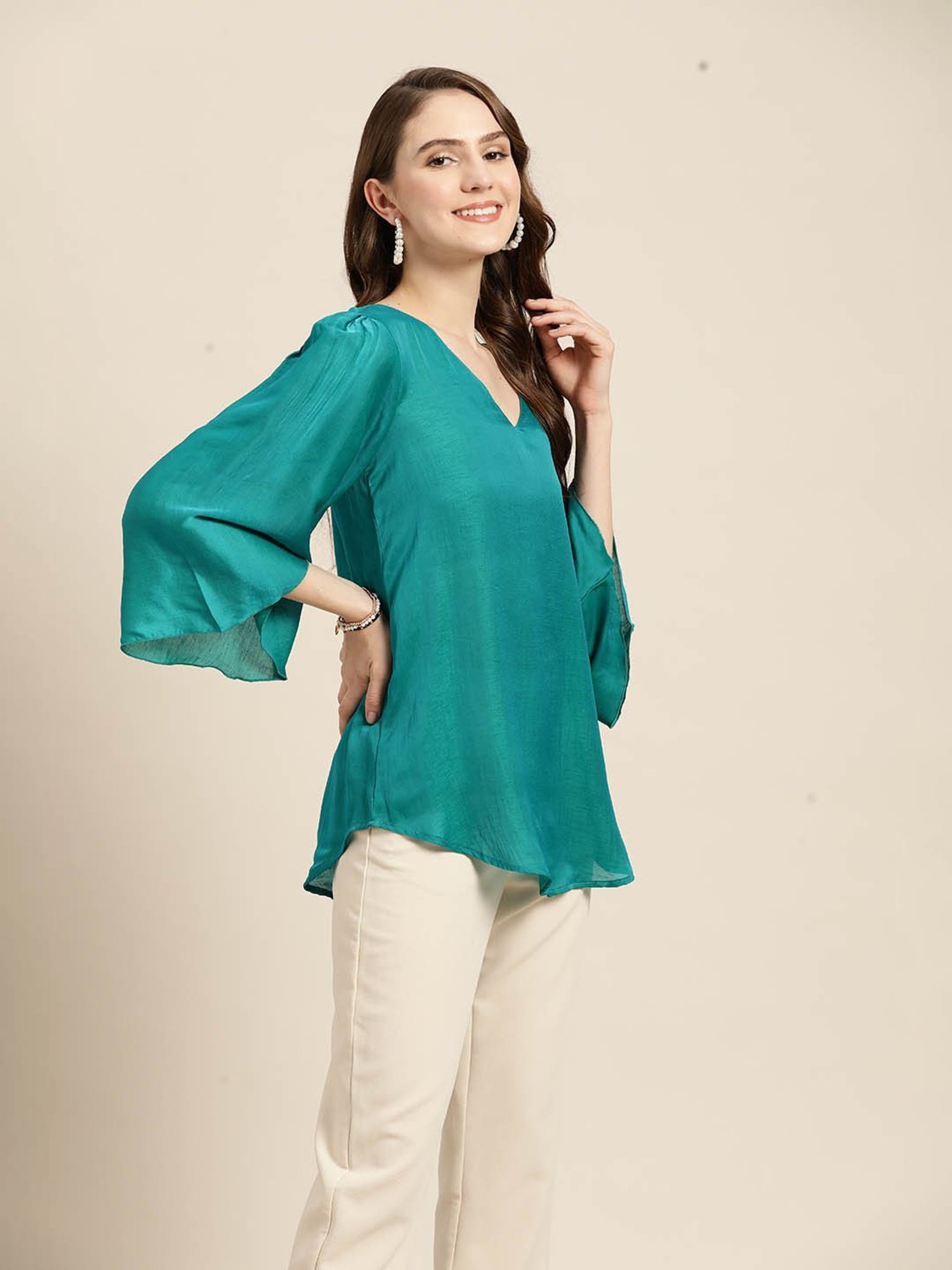 Qurvii Turquoise Silk Regular Fit Top