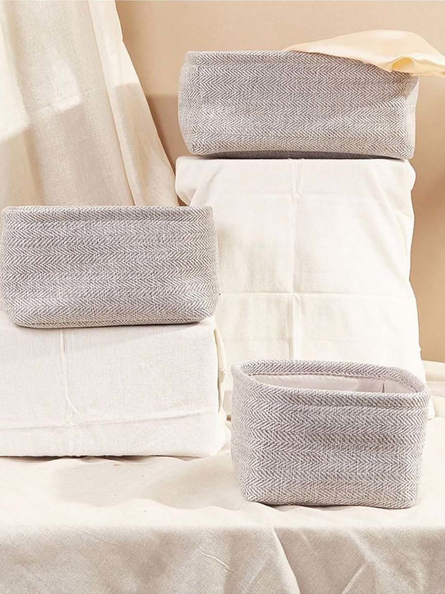 Mason Home White Blend Basket (Set of 3)