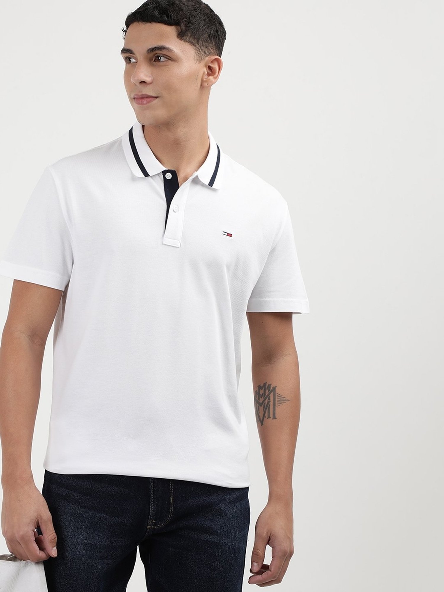 Tommy Hilfiger White Cotton Regular Fit Solid Polo T-Shirt