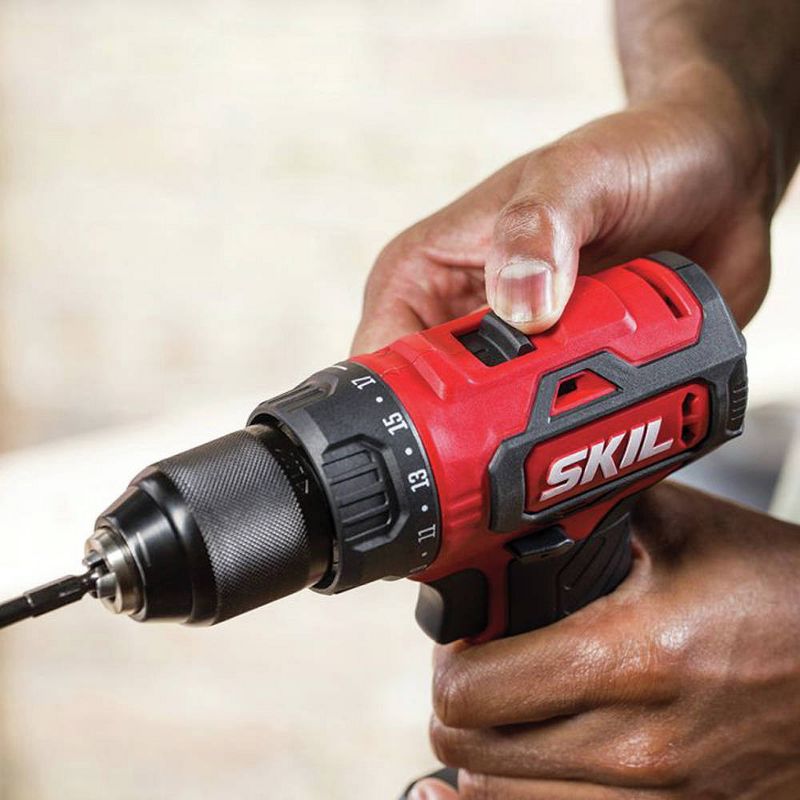 Skil DL529302 PWRCore 20 20V Brushless Lithium-Ion 1/2 in. Cordless Drill Driver Kit with PWRAssist Mobile Charging (2 Ah)
