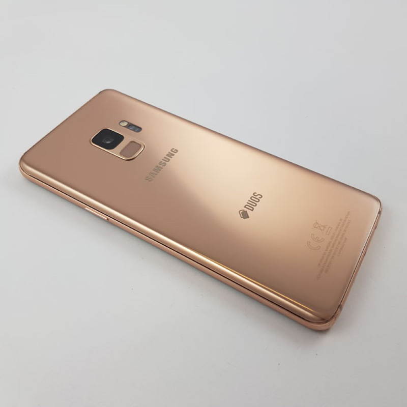 5.8'' Samsung Galaxy S9 G960F 4GB RAM 64GB ROM Unlocked Smartphone