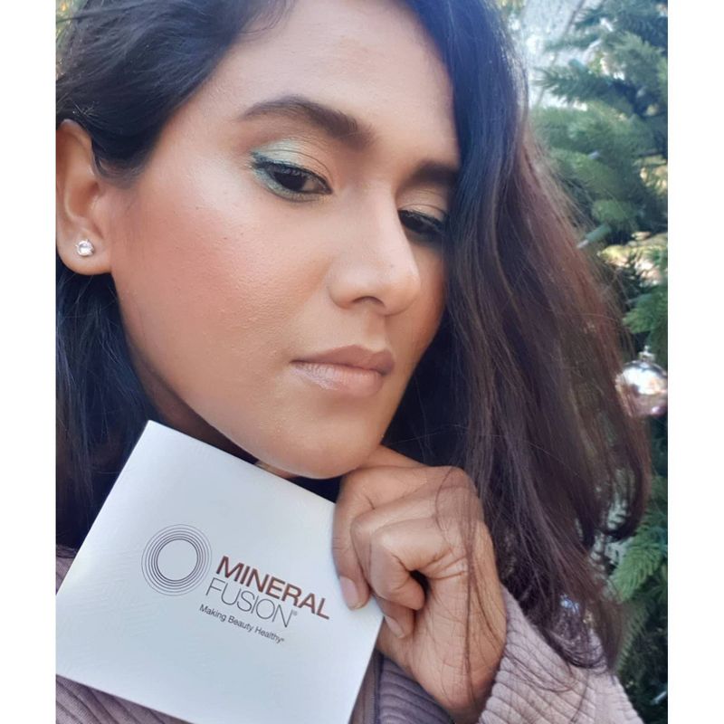 Mineral Fusion Velvet Eye Shadow Palette - 0.35oz