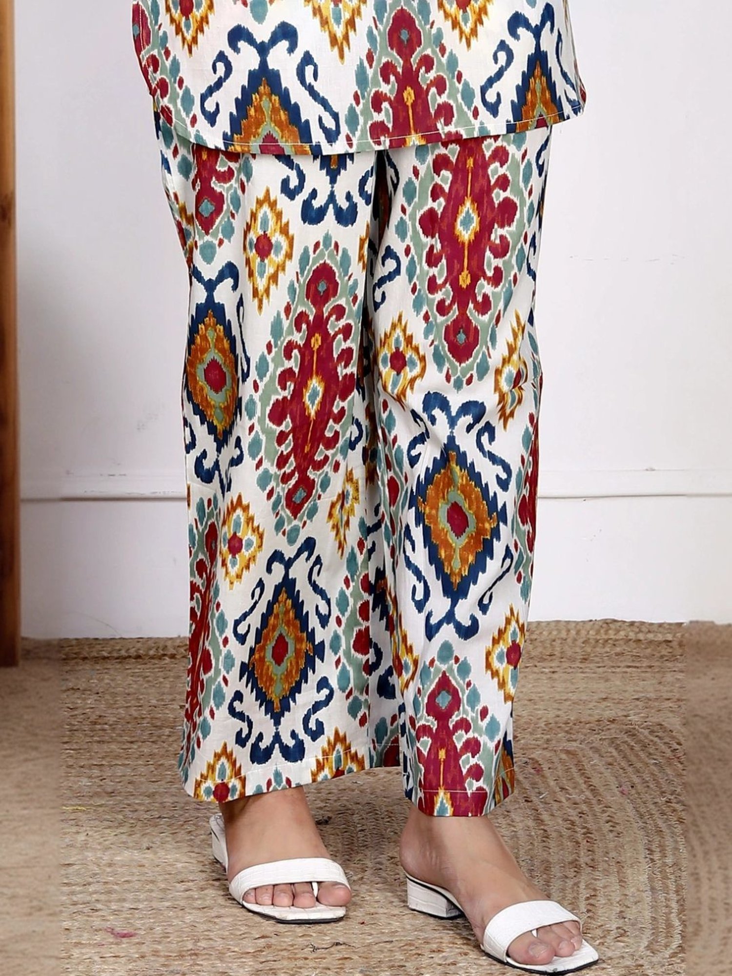 Kaftanize Red Bold Iikat Print Cotton Kurta with Pant