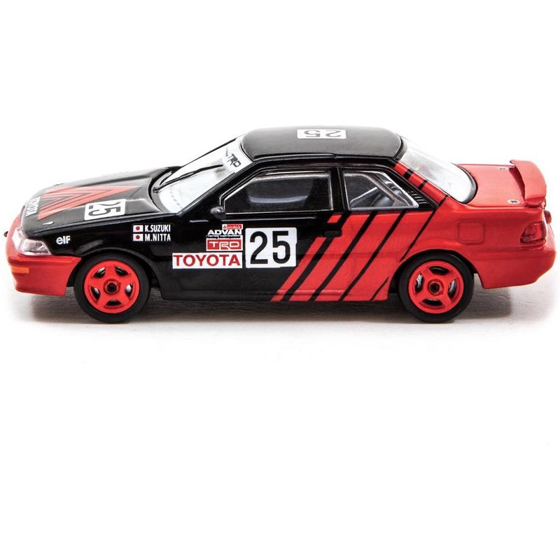 Toyota Corolla Levin AE92 #25 K. Suzuki - M. Nitta "Advan TRD" JTCC Div. 3 Champion (1990) 1/64 Diecast Model Car by Tarmac Works