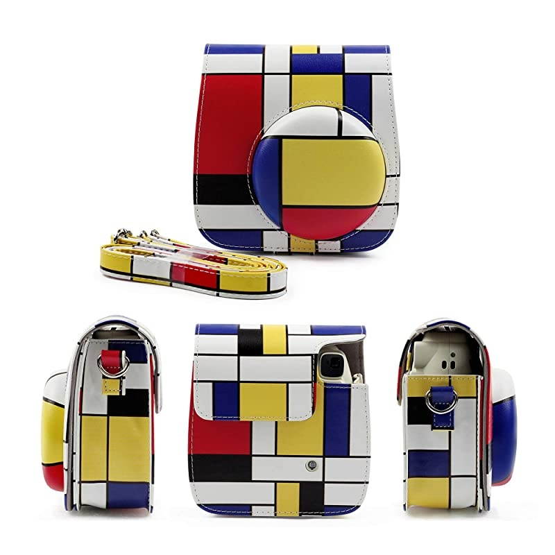 Instant Mini 9 Protective & Portable Case, Compatible with Fujifilm Instax Mini 9, Mini 8 Instant Camera, with Adjustable Shoulder Strap. (Cute Bear)