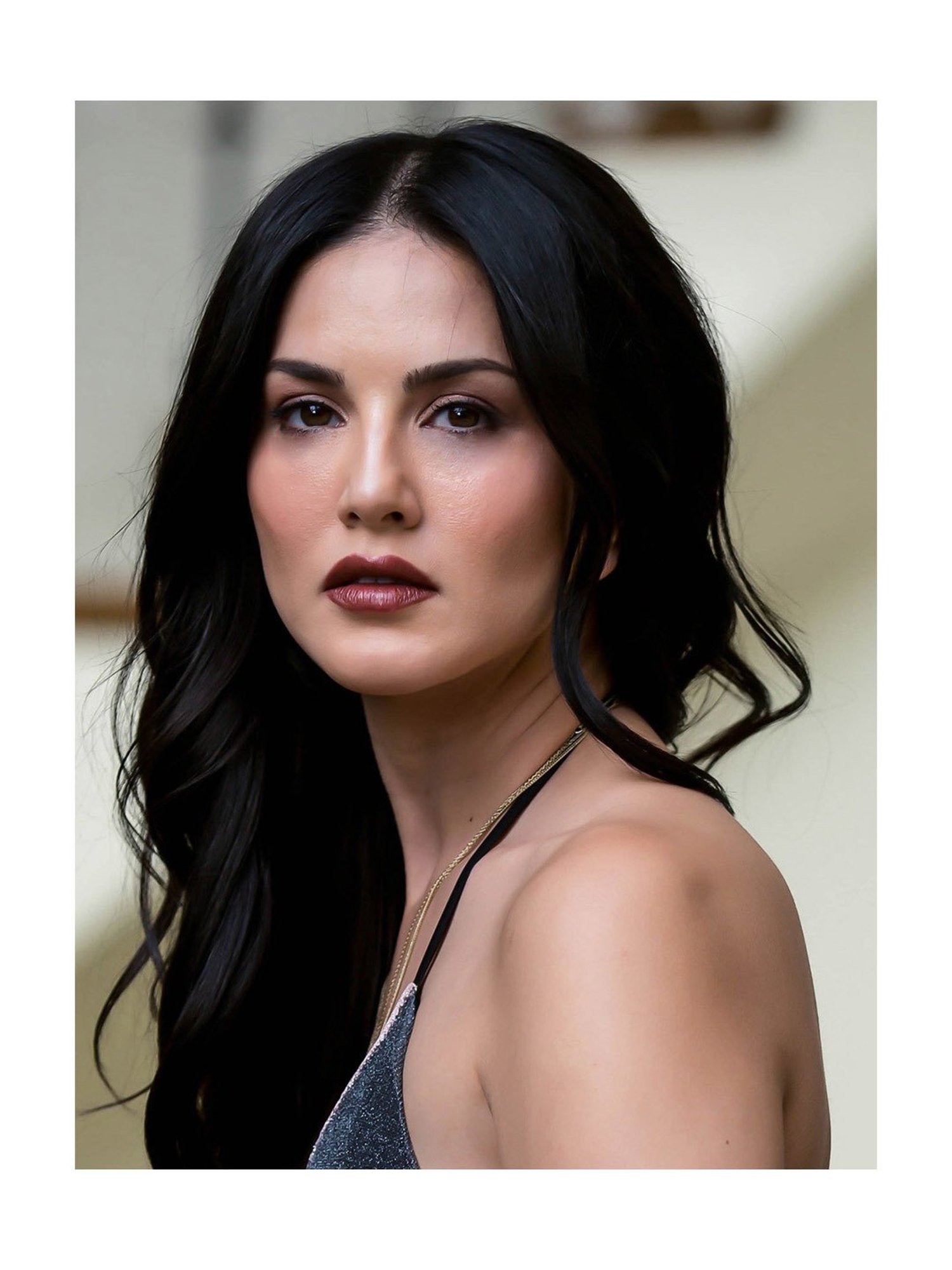 StarStruck By Sunny Leone Intense Matte Lip color Cinnamon - 4.2 gm