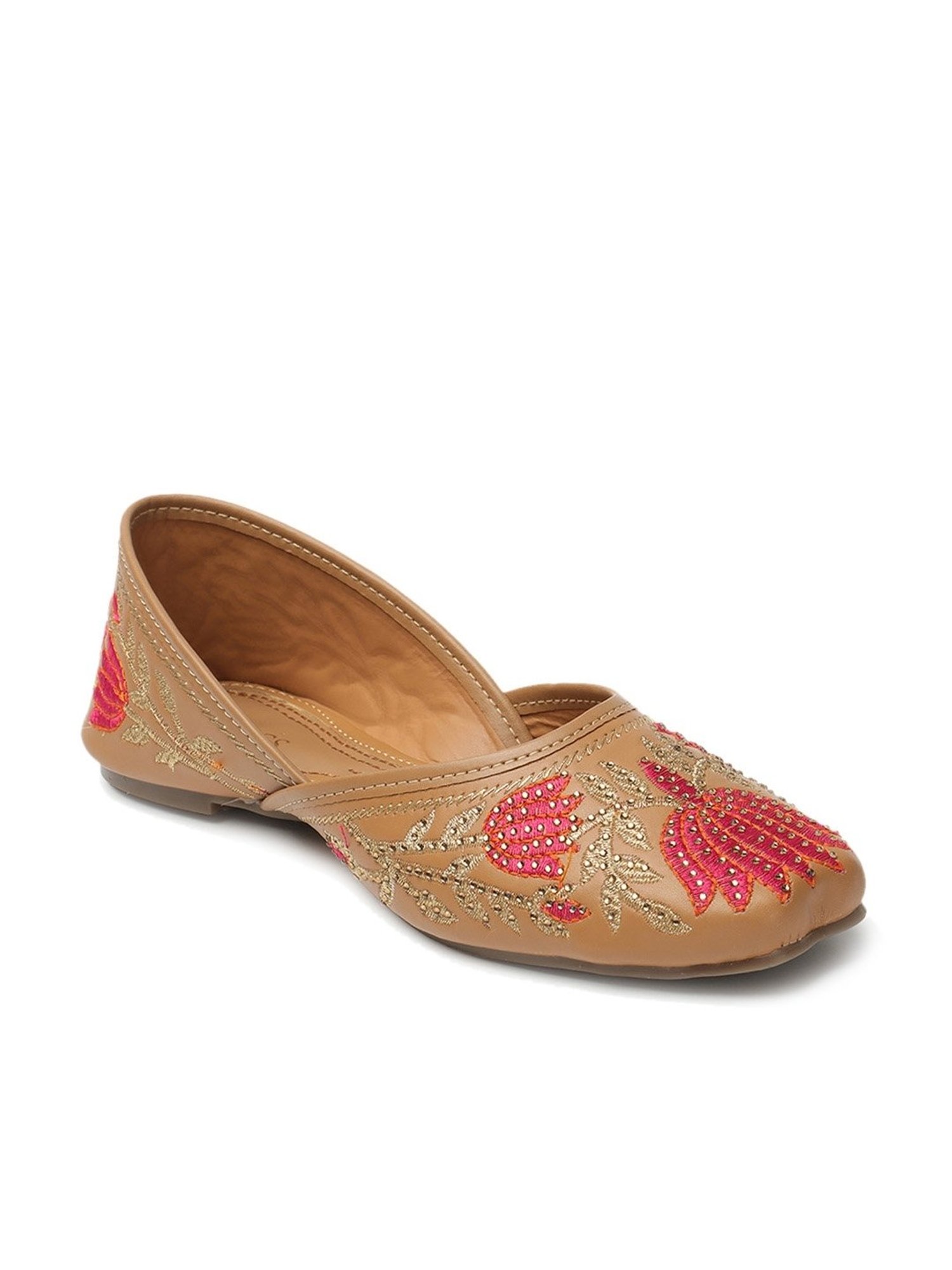 Iconics Women's Tan Ethnic Juttis