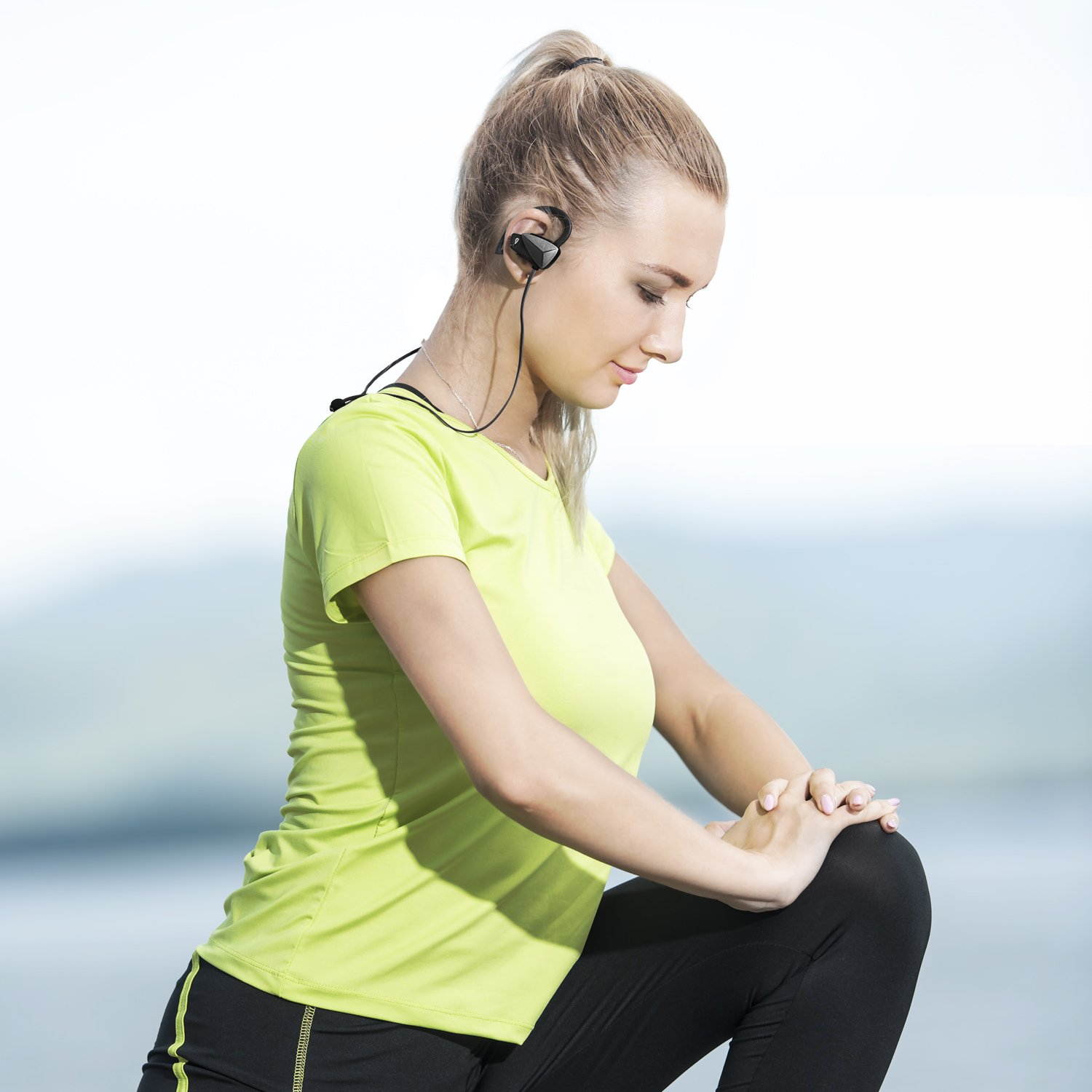 DOSS BE1 Bluetooth 4.1 Sport Earbuds Sweat-Proof Wireless Earphone with Exchangeable Ear Plugs, Noise Isolation Design, 8 Hours Playtime, Hands-Free