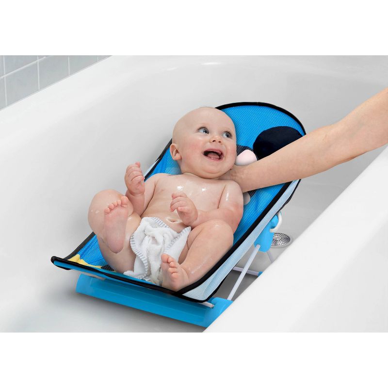 Pinkfong Baby Shark Inflatable Safety Bathtub