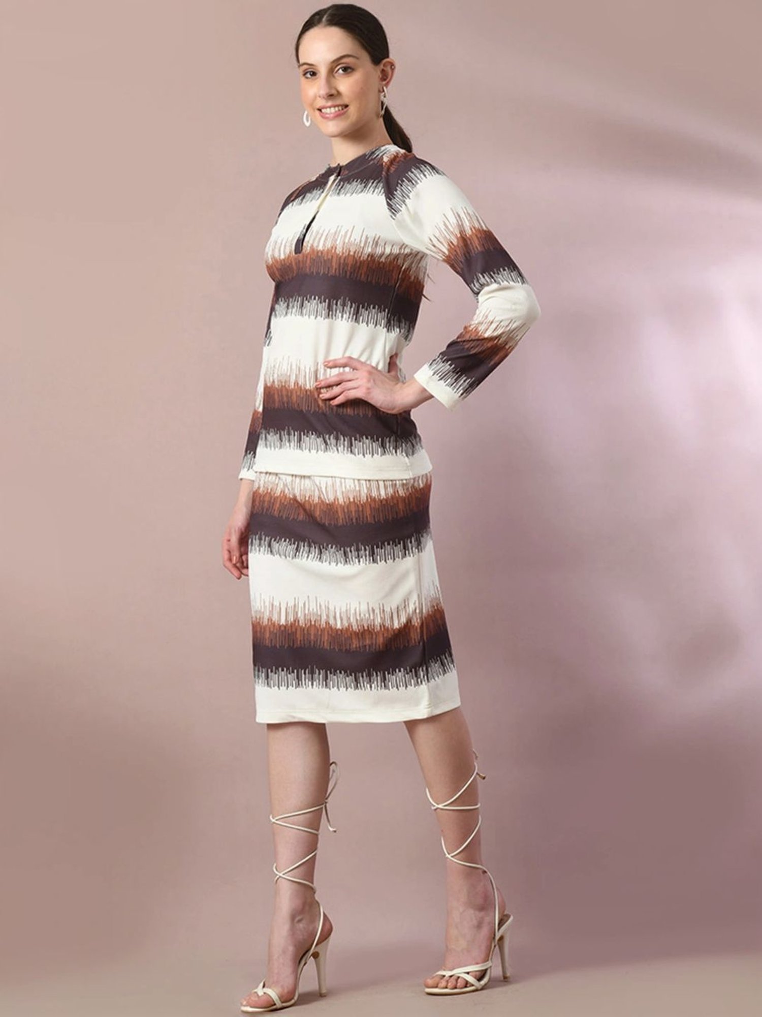 Myshka Multicolored Printed Bodycon Skirt