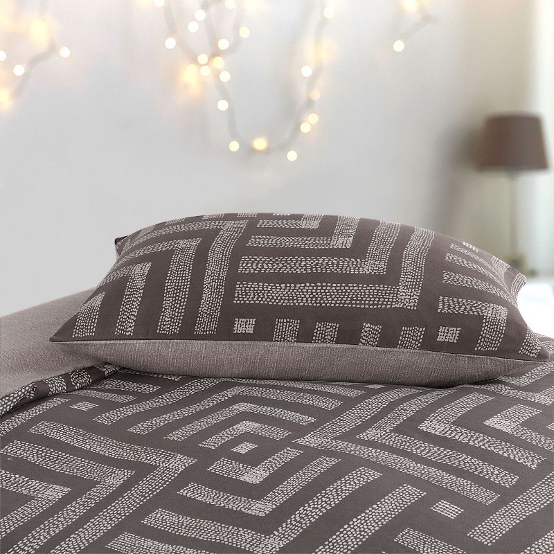 2 Pcs Twin Double Brushed Microfiber Maze Pattern Soft Duvet Cover Bedding Sets Gray  - PiccoCasa