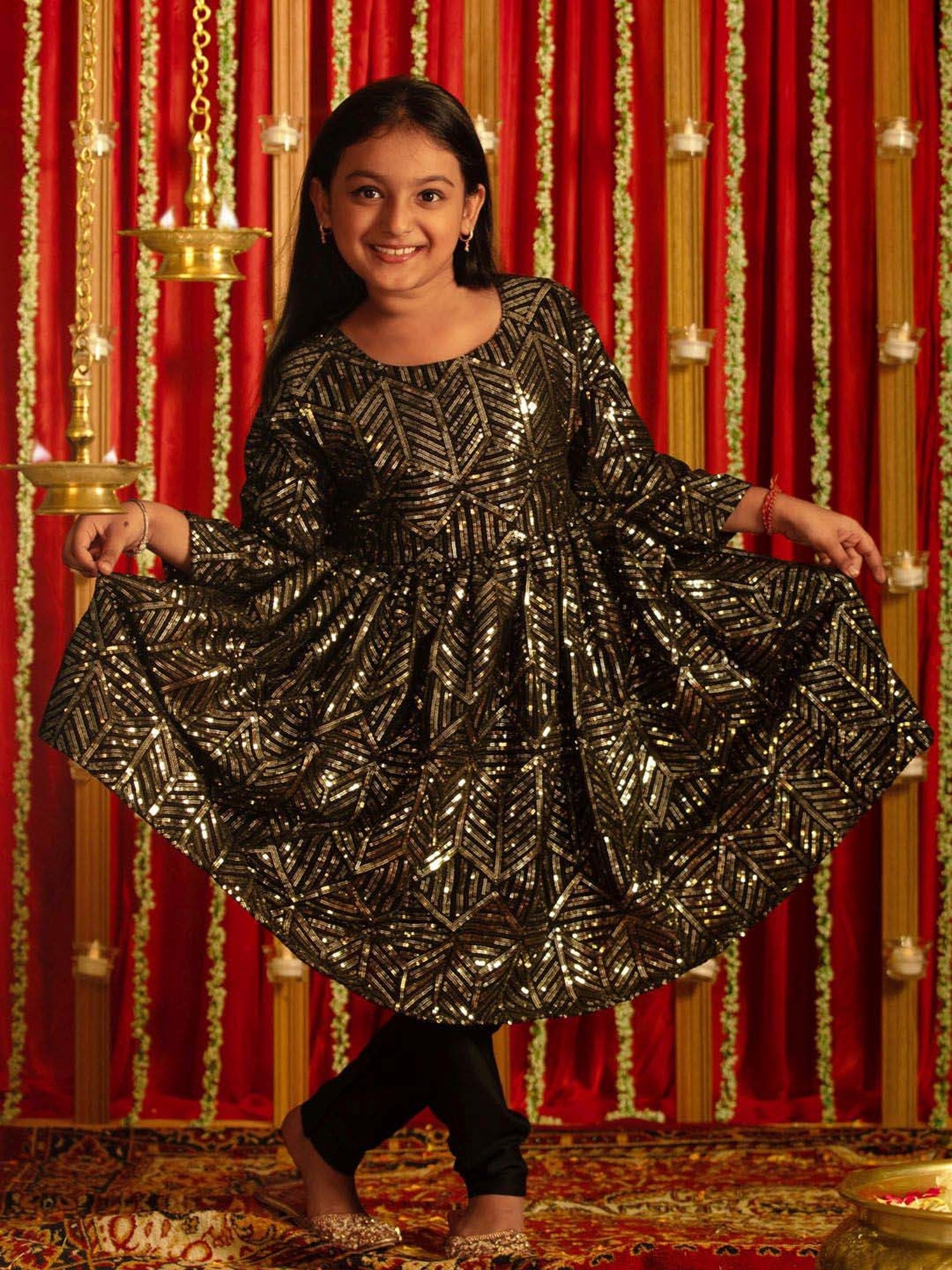 VASTRAMAY Girls Black Embroidery Clothing Sets