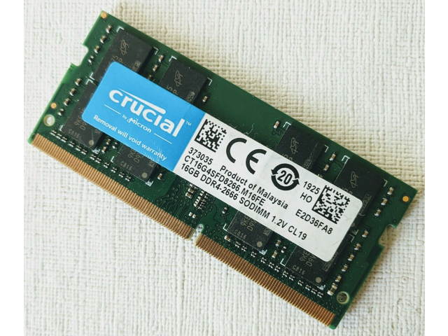 Crucial 16GB 260-Pin DDR4 SO-DIMM DDR4 2666 (PC4 21300) Laptop Memory Model CT16G4SFD8266