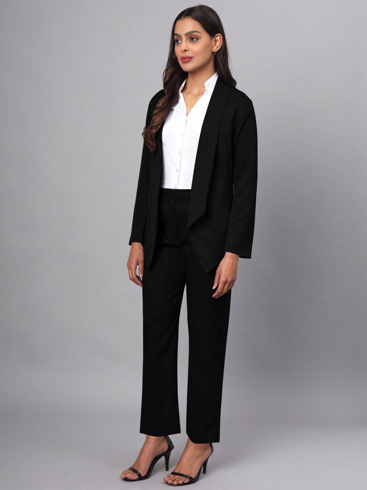 BRINNS Black Blazer With Trousers