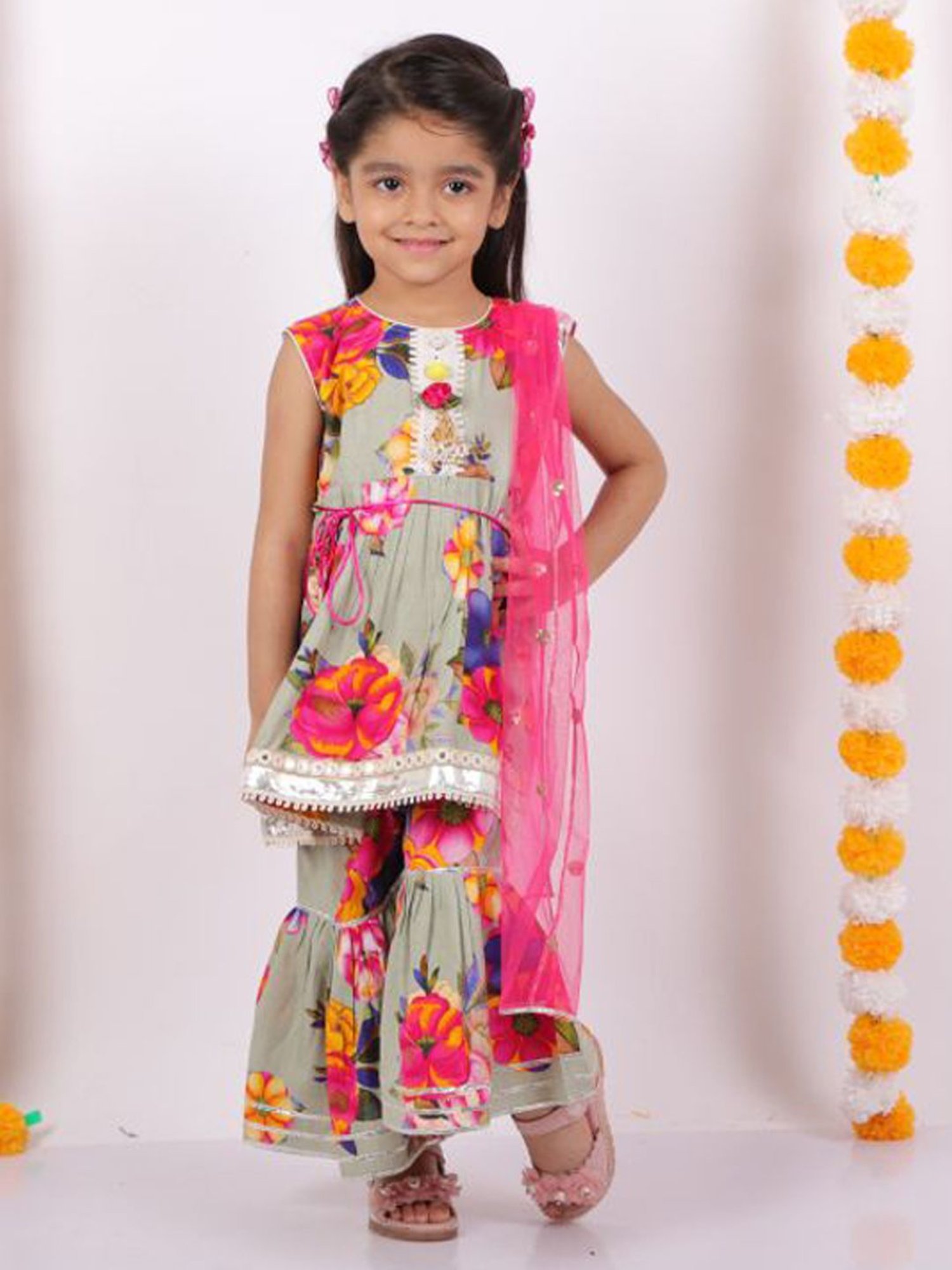 Little Bansi Kids Wales Green Cotton Printed Suit Set