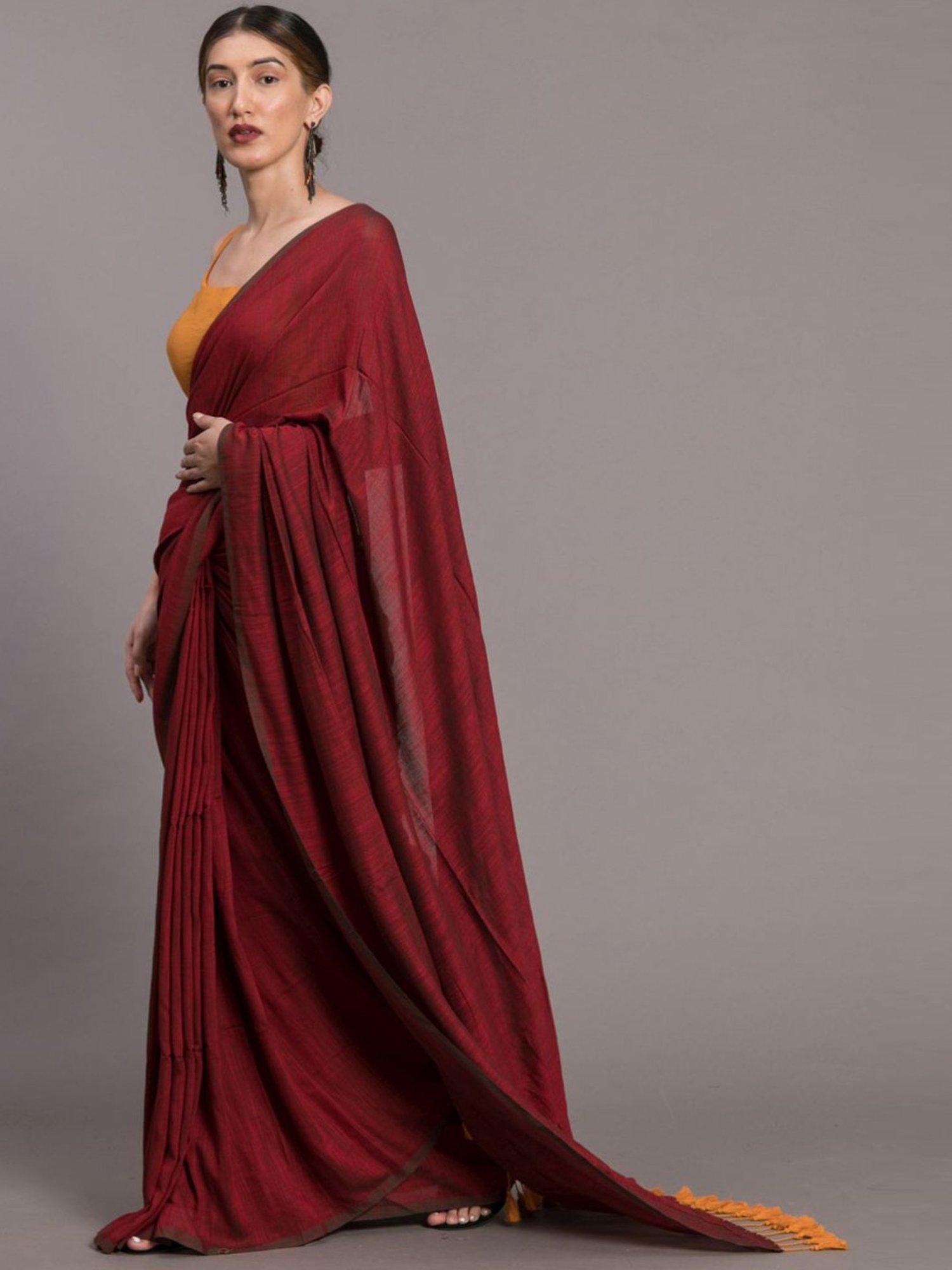 Suta Maroon Plain Saree Without Blouse