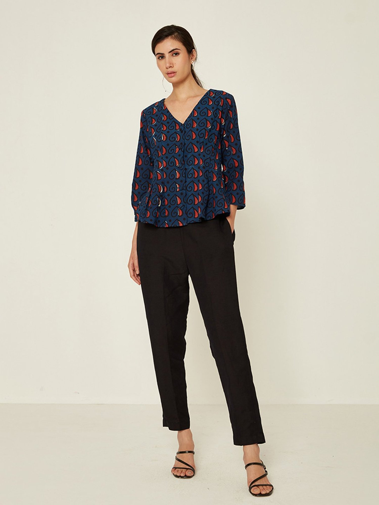 ANCESTRY Blue Cotton Printed Top