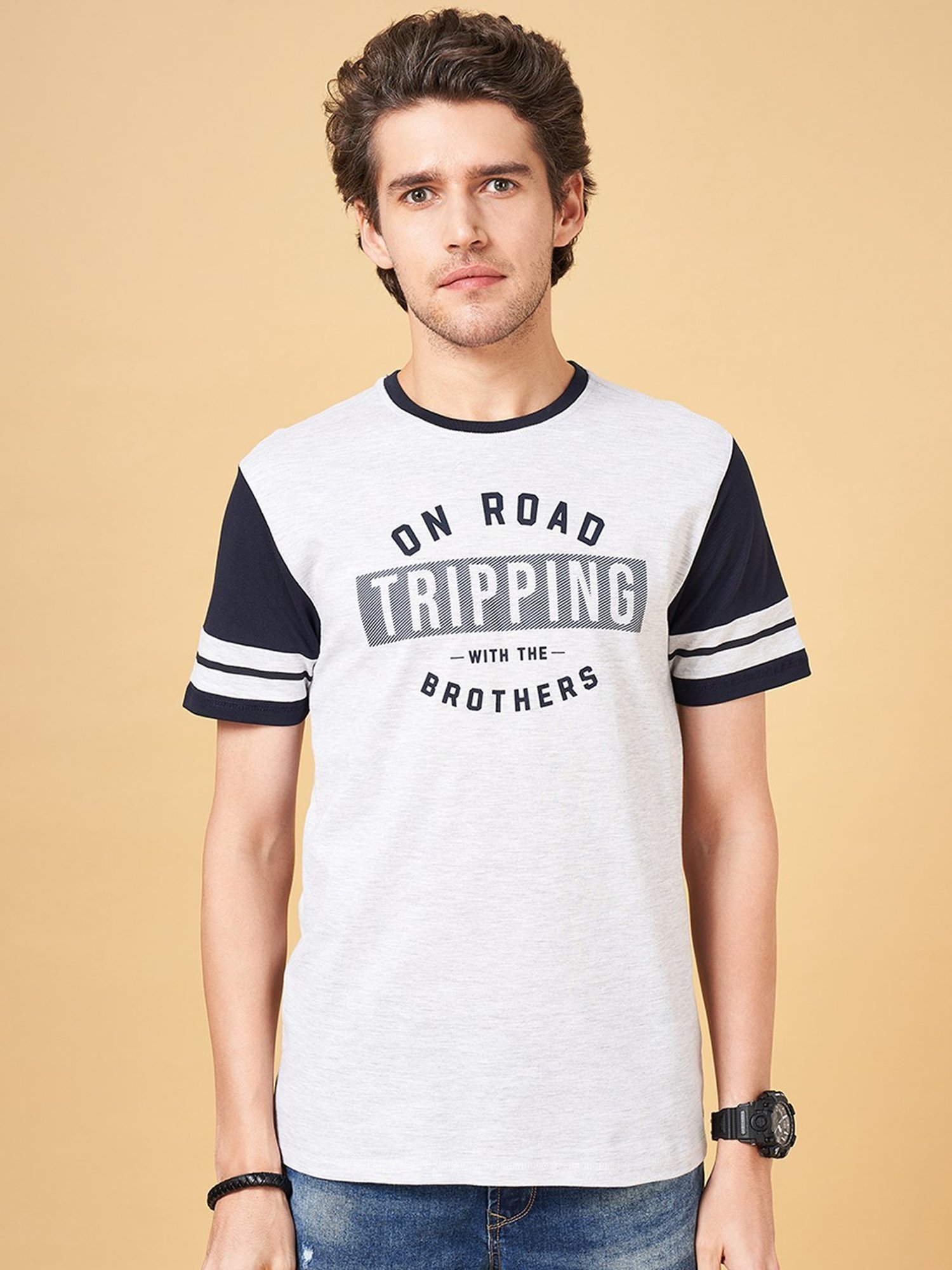 SF Jeans by Pantaloons Light Grey Cotton Slim Fit Printed T-Shirt