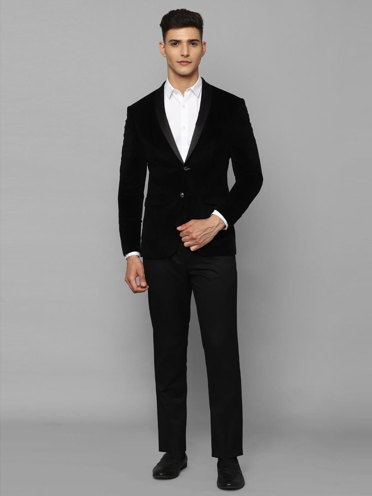 Parx Black Regular Fit Two Piece Suit
