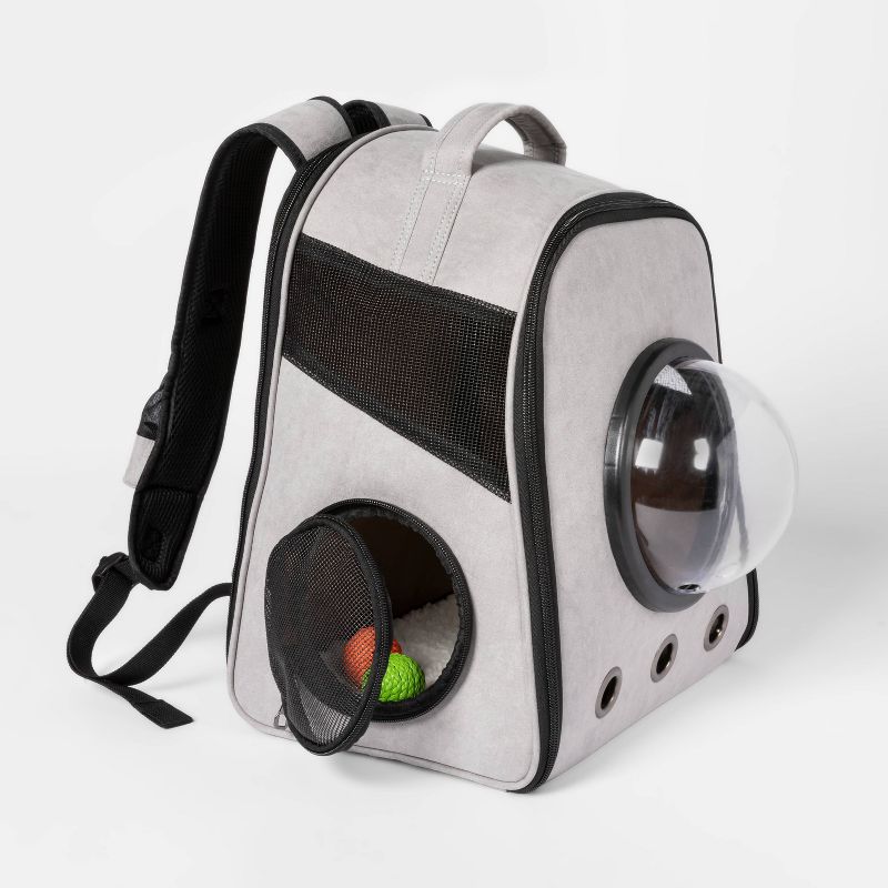 K&H Pet Products 3973 Extra Wide Outdoor Water Resistant Heated Kitty House with 2 Door Flaps Safe Escape For Feral and Outdoor Cats, Olive