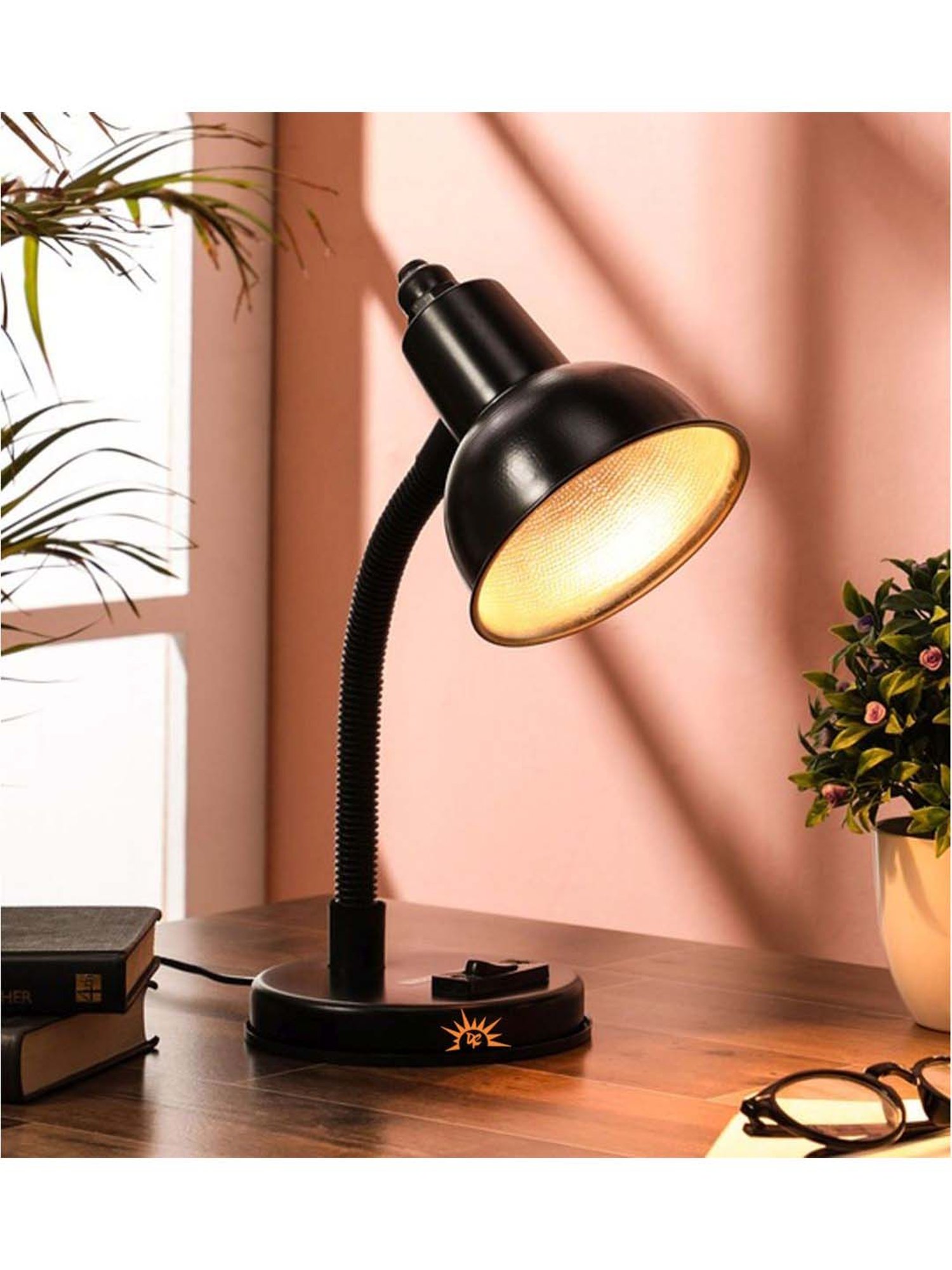 DecorativeRay Black Iron Study Table Lamp - Set of 1