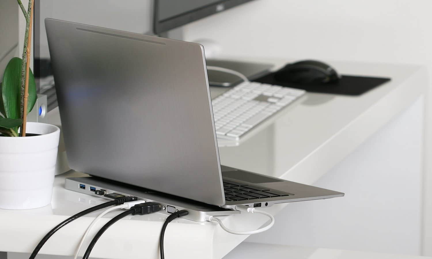 IOGEAR USB-C Ultra-Slim Dual Display Docking Station with Power Delivery GUD3C02