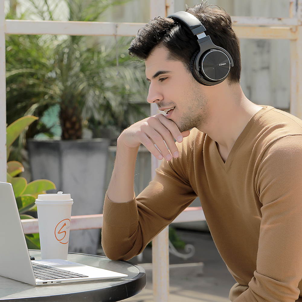 COWIN E7 Pro [2018 Upgraded] Active Noise Cancelling Headphones Bluetooth Headphones with Mic Hi-Fi Deep Bass Wireless Headphones Over Ear 30H Playtime Travel Work TV Computer Cellphone - Blue