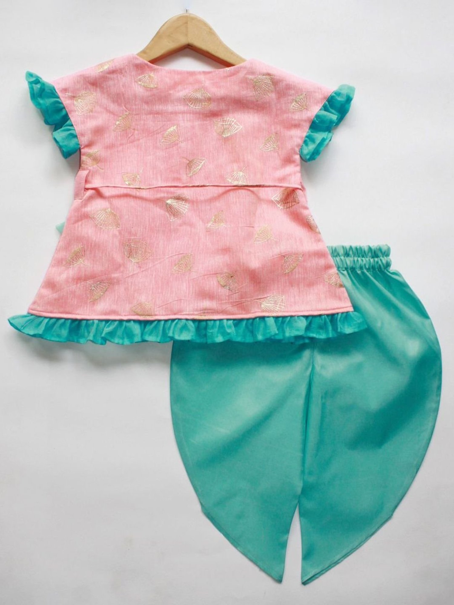 Many Frocks Kids Pink & Blue Printed Top & Dhoti