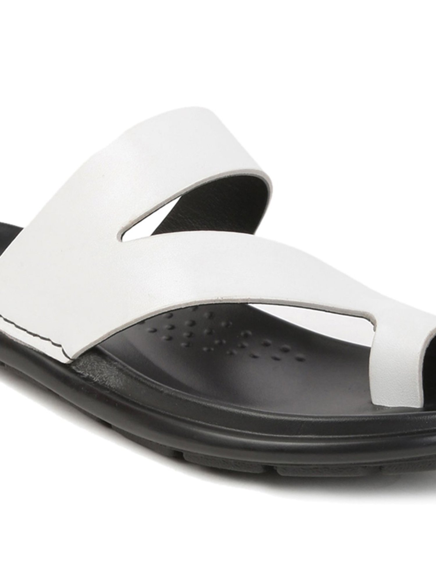 Gabicci Men's Mobile G White Toe Ring Sandals