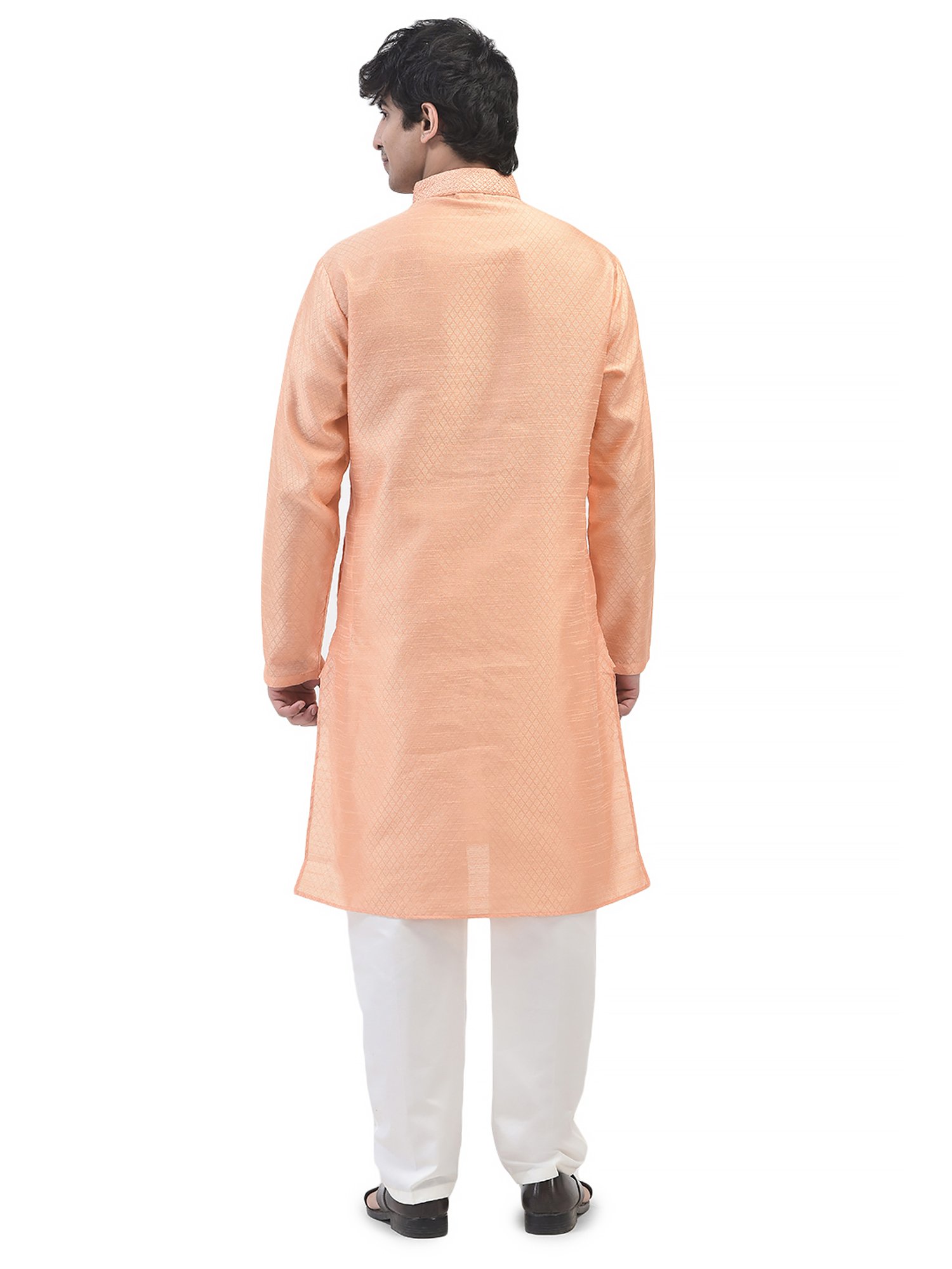 SG LEMAN Peach & White Regular Fit Self Design Kurta & Pyjamas Set