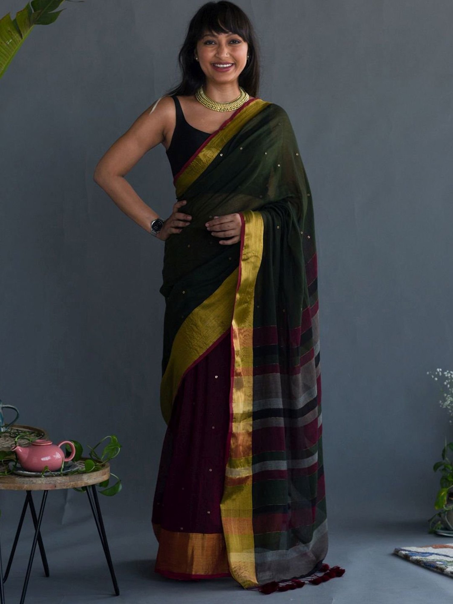 Suta Green Cotton Embellished Saree Without Blouse