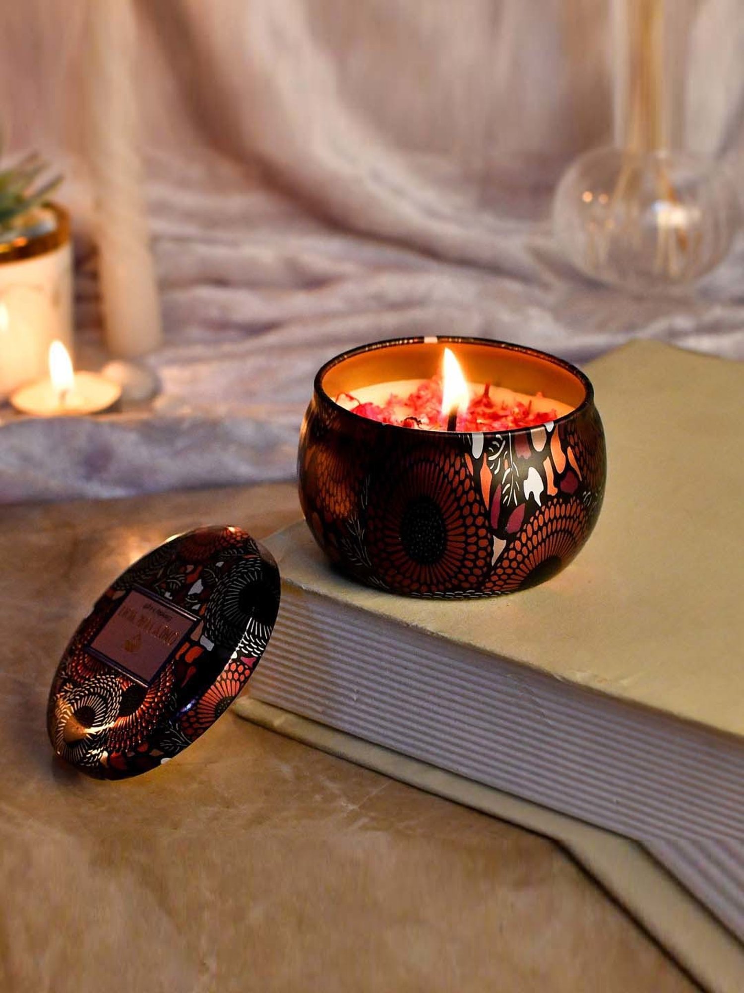 Lidded Glass Jar Crackling Wooden Wick Teak and Moss Candle - Nature's Wick