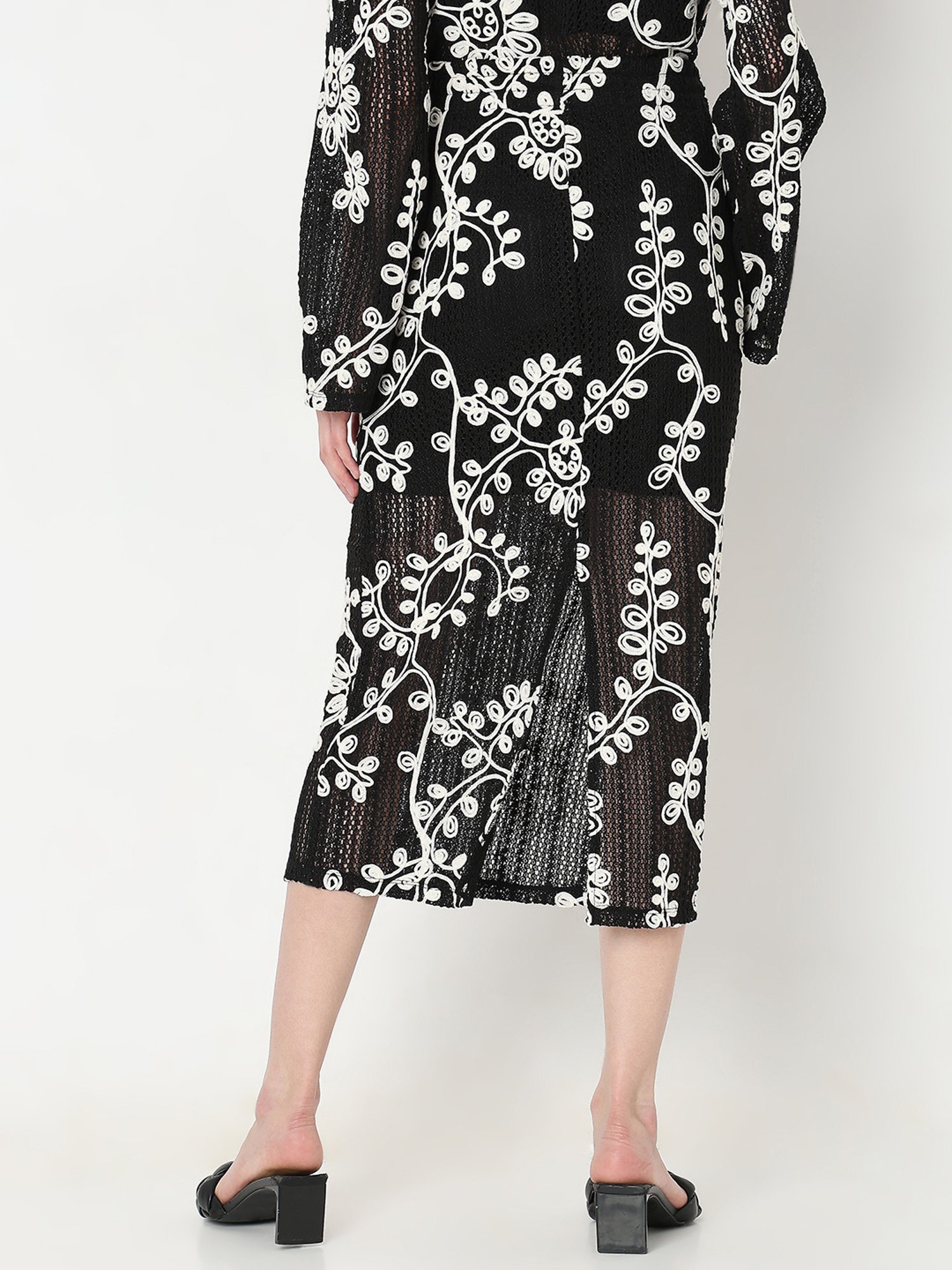 Vero Moda Black & White Self Design Skirt