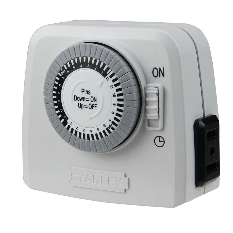 Stanley LampMaster Twin Indoor 2-Outlet Mechanical 24 Hour Timer