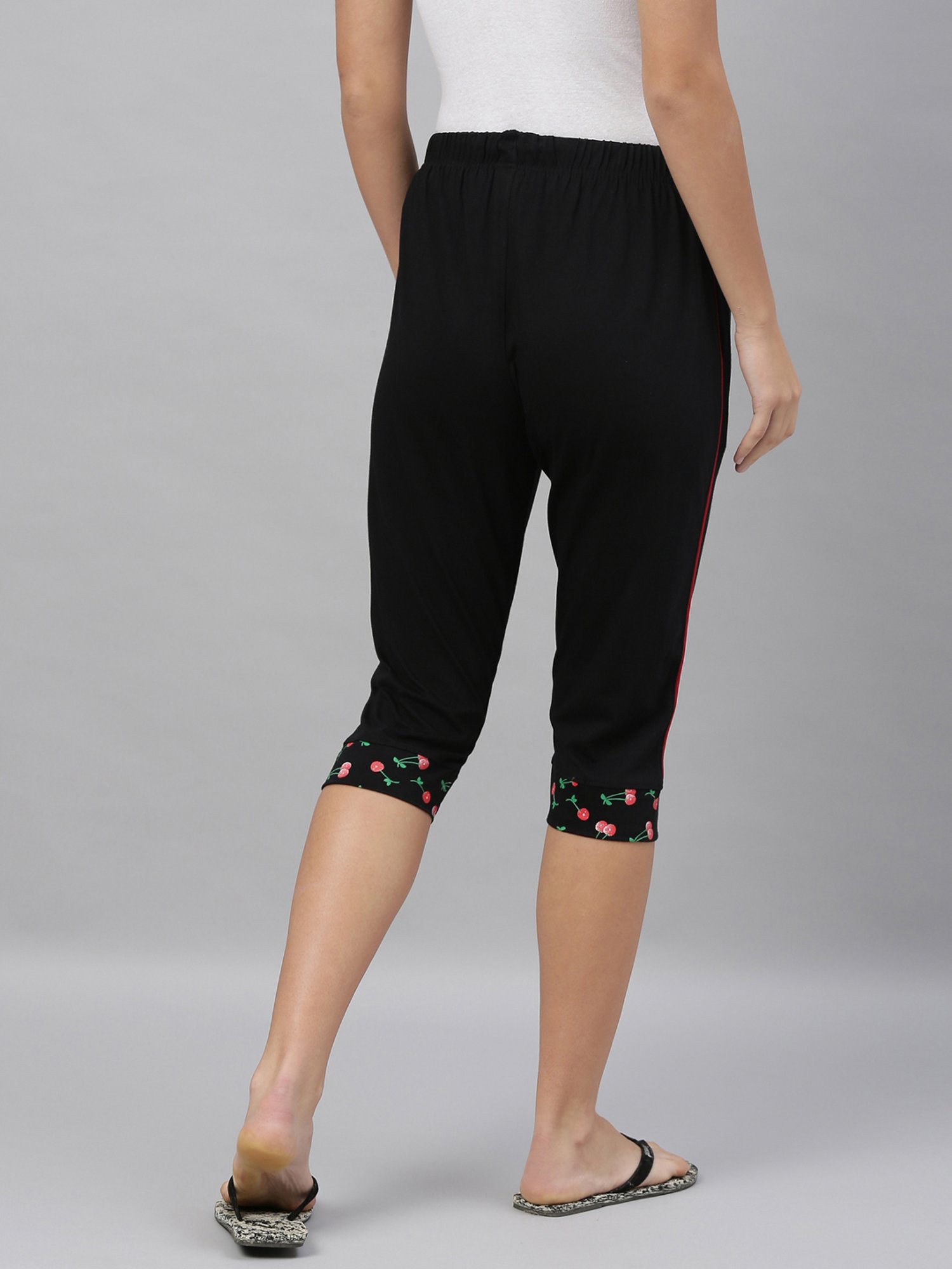 KENDALL + KYLIE Black High Rise Capris