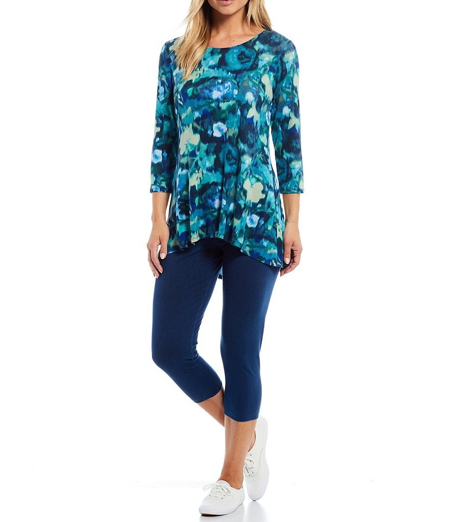 Intro Petite Size Capri Breeze Blurred Floral Print The Legging Tee