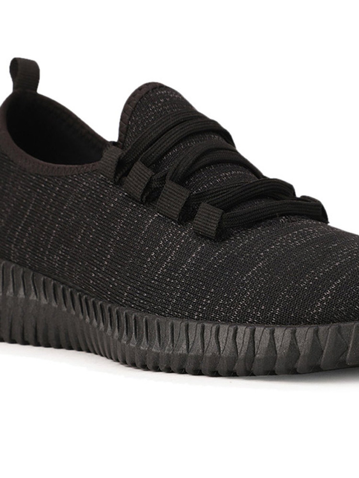 North Star by Bata Men's Black Running Shoes